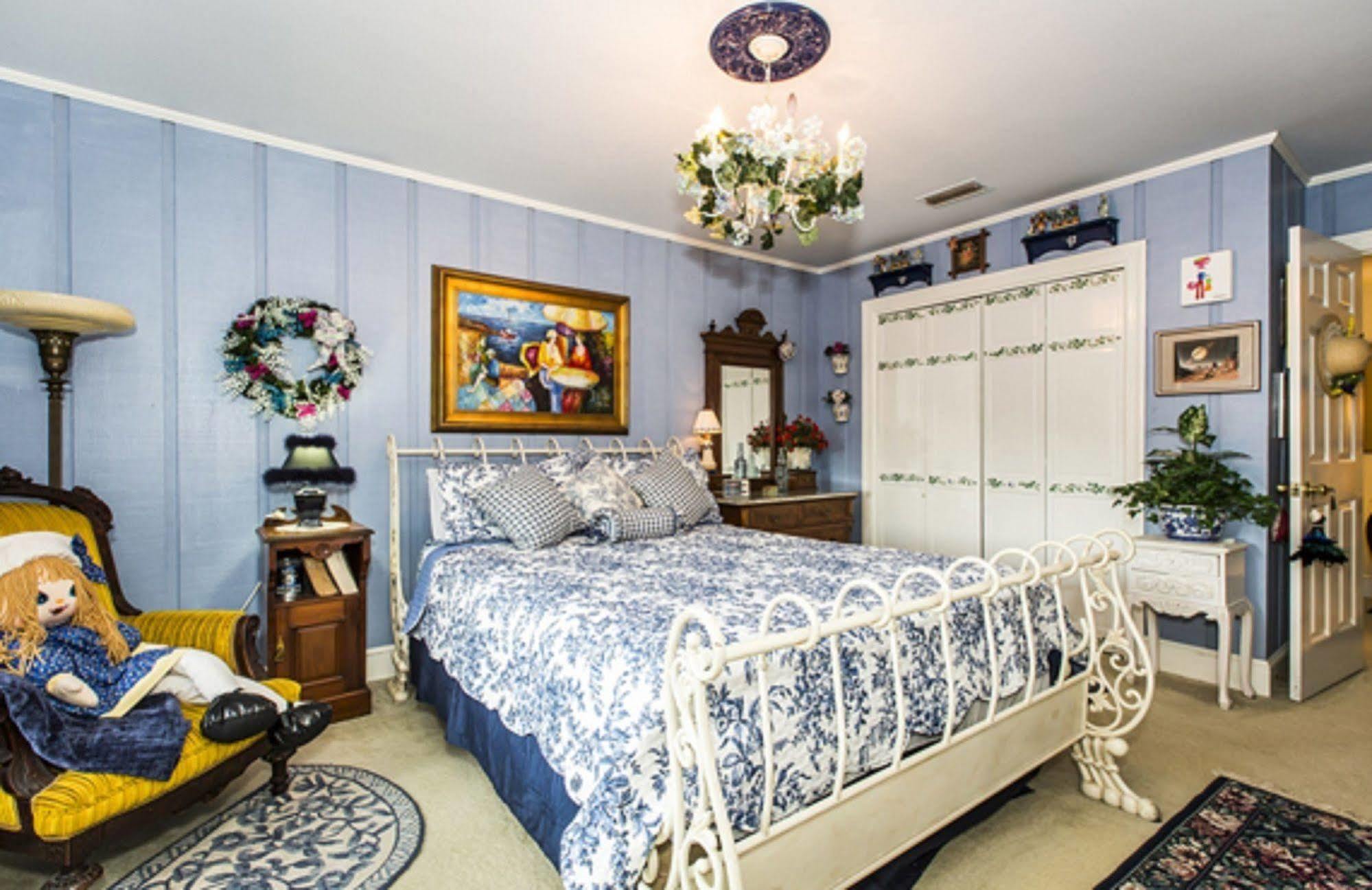 Matthews Manor Bed & Breakfast Εξωτερικό φωτογραφία
