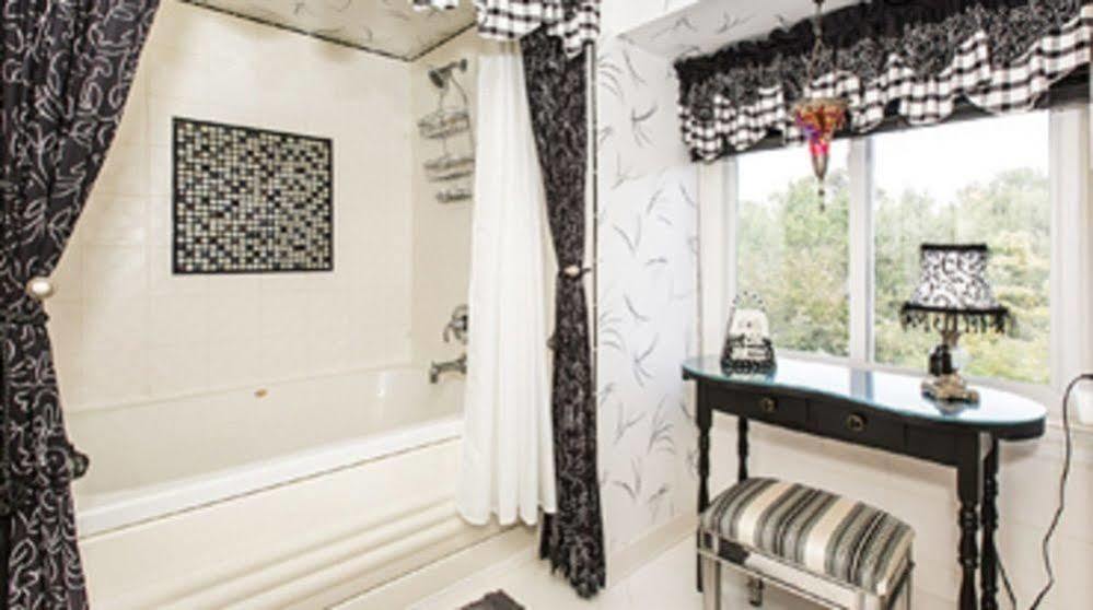 Matthews Manor Bed & Breakfast Εξωτερικό φωτογραφία